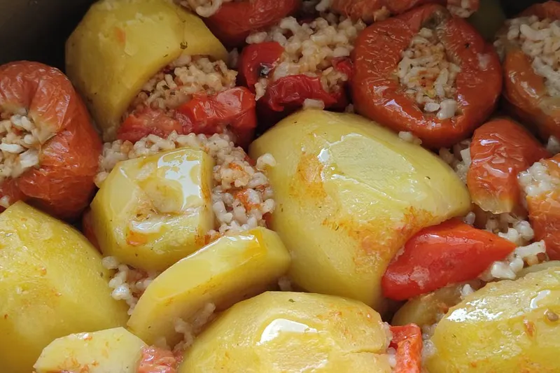 Goan Style Podollim Recheado Com Batata Recipe (Snake Gourd Stuffed with Sweet Potato)