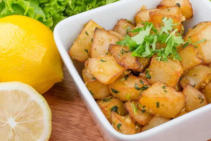Gujarati Lasaniya Batata Recipe - Garlic Potato Curry