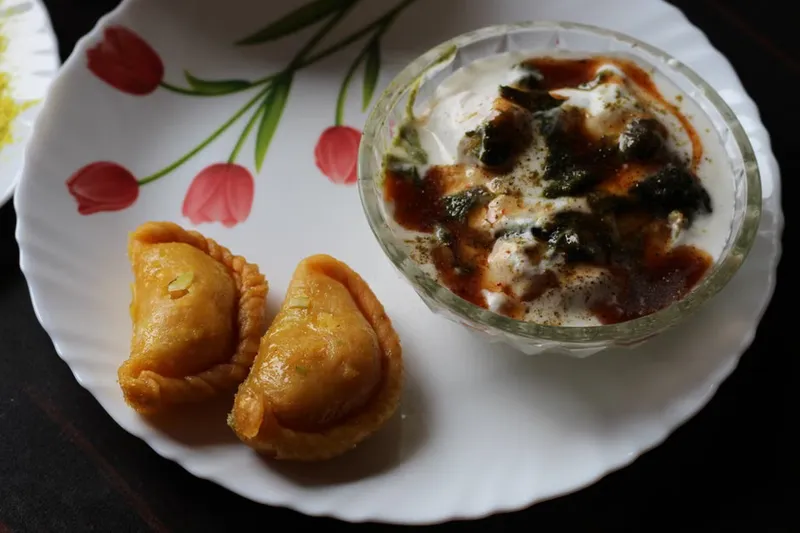 Mawa Gujiya With Badam and Pista Recipe — photo 2