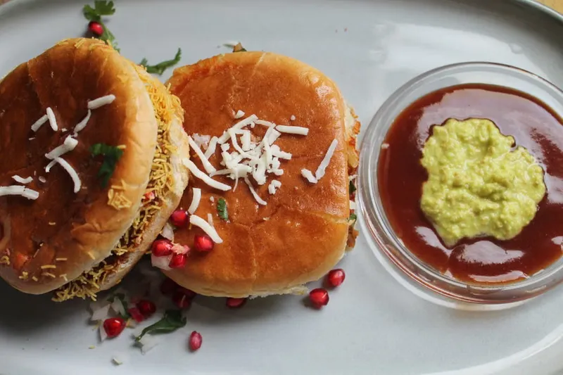 Kashmiri Anardan Chetin Recipe (Pomegranate Seeds Chutney)