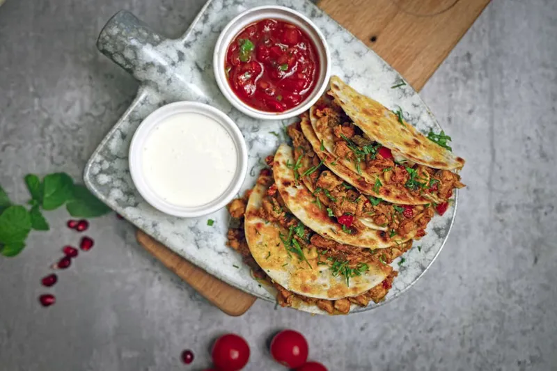 Chilli Chicken Cheese Quesadilla Recipe — photo 2
