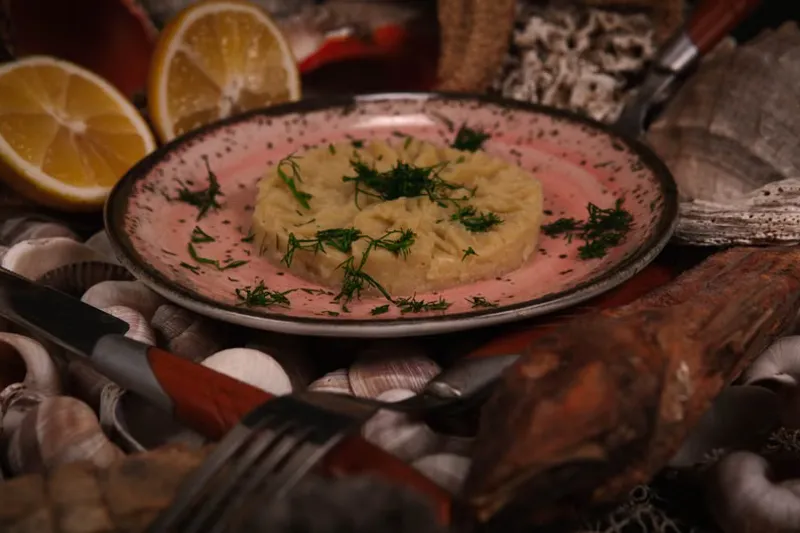 Manipuri Style Alu Kangmet Recipe - Mashed Potato In Dry Red Chillies — photo 2