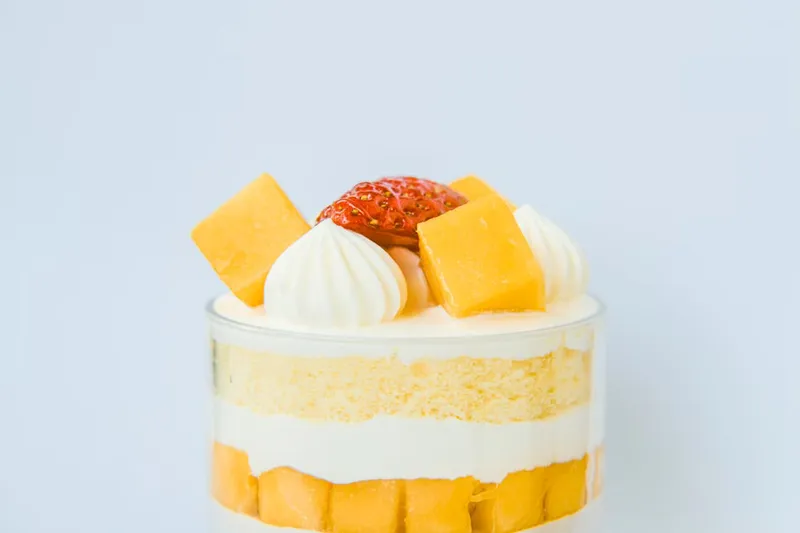 Quick & Easy Creamy Fruit Trifle Recipe