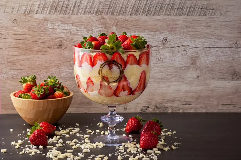 Quick & Easy Creamy Fruit Trifle Recipe — photo 2
