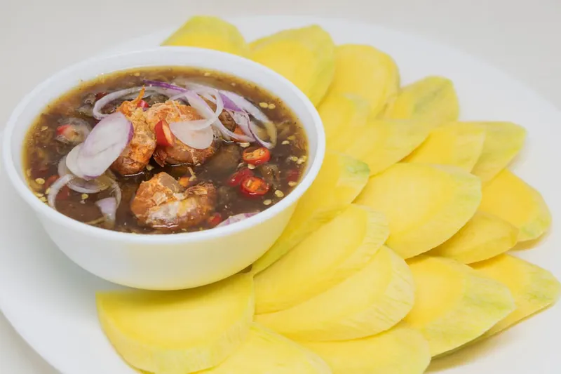 Mango Pulusu Recipe - Mamidi Pandu Pulusu Recipe