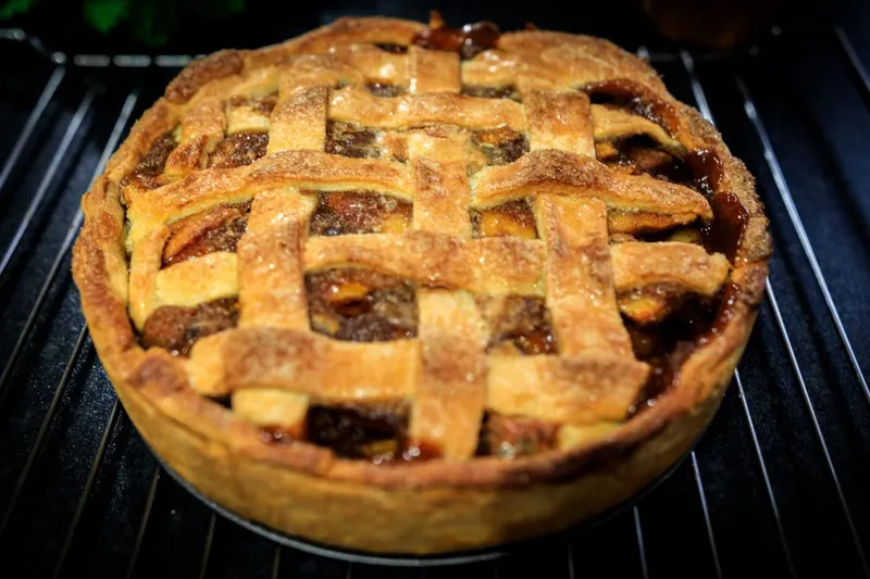 Classic Apple Pie Recipe (Stars in the Galaxy) — photo 2