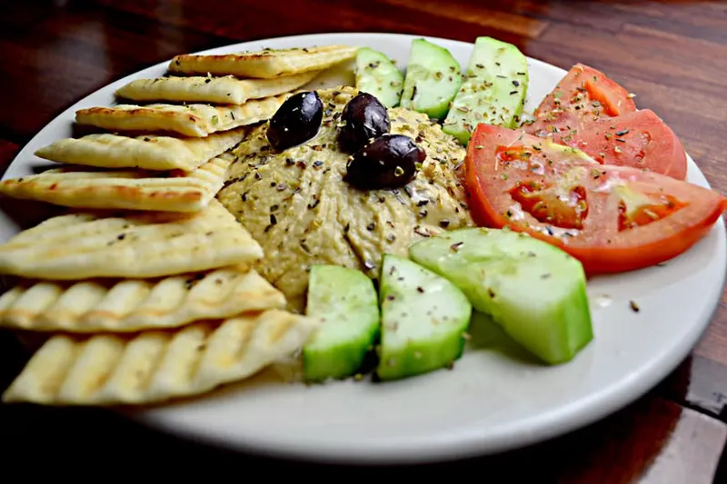 Hummus Flavoured With Garlic Recipe — photo 2