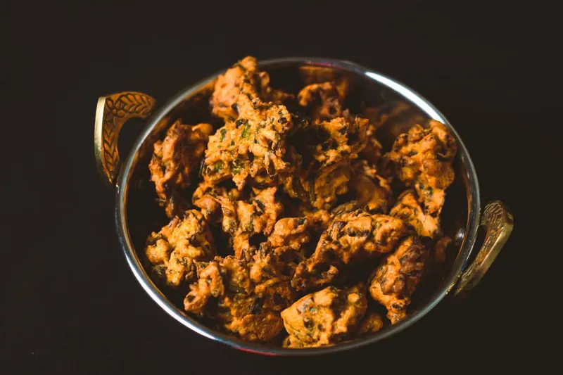 Palak And Moong Dal Pakoda