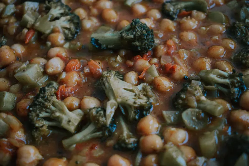 Vegan Chickpeas And Broccoli Curry Recipe