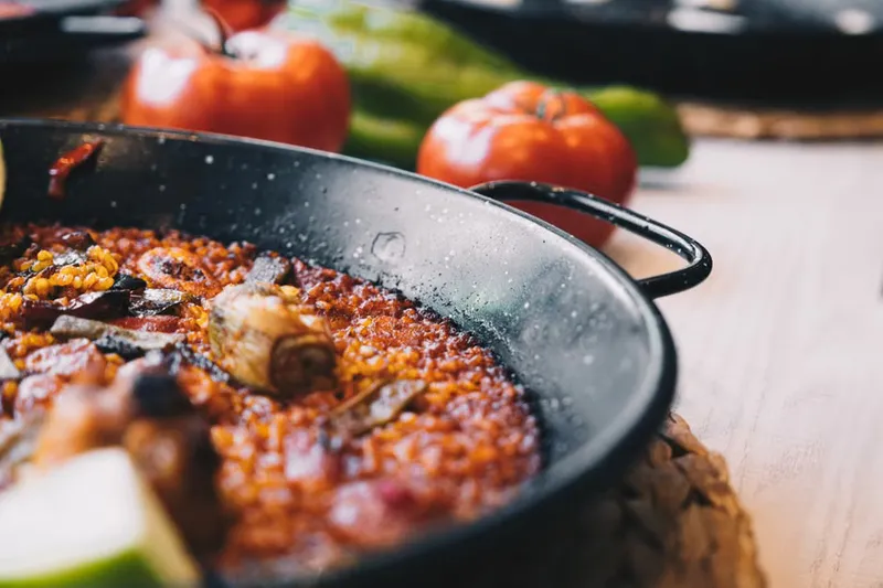 Vegetable Paella Recipe (Spanish Style Vegetable Rice) — photo 2