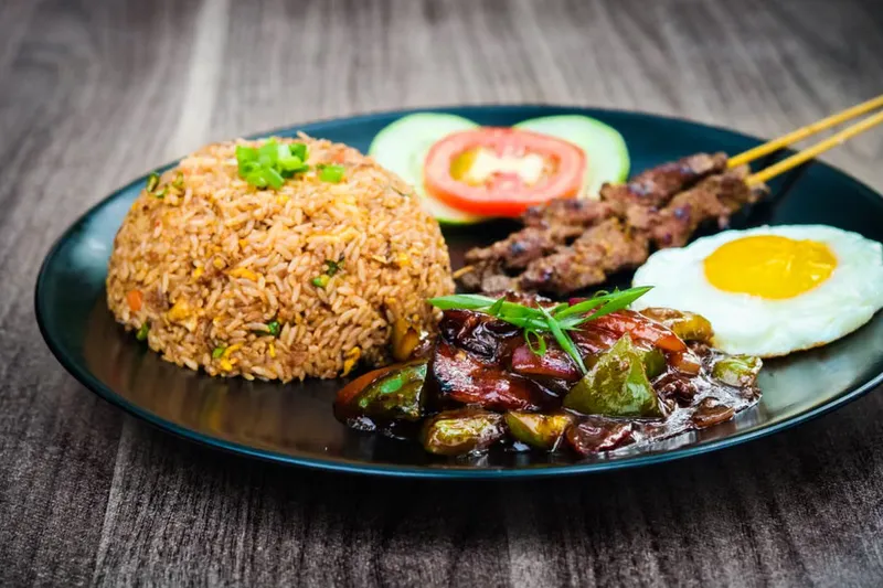Spicy Schezwan Indo-Chinese Egg Fried Rice Recipe — photo 2