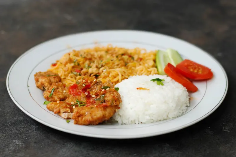 Ayam Goreng Kremes Recipe - Indonesian Style Crunchy Fried Chicken — photo 2