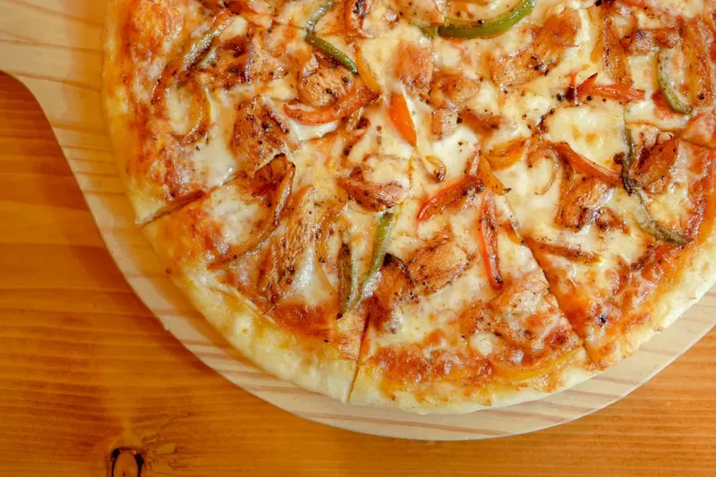 Chicken Pizza With Caramelised Red Onion Recipe