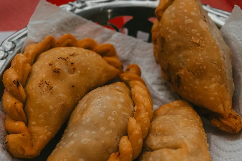 Maharashtrian Style Namkeen Shankarpali (Savory Flaky Pastry Diamonds Recipe)