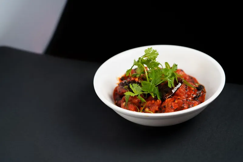 Kathirikai UrulaiKizhanghu Pachidi Recipe (Brinjals And Potatoes With Moong Dal) — photo 2