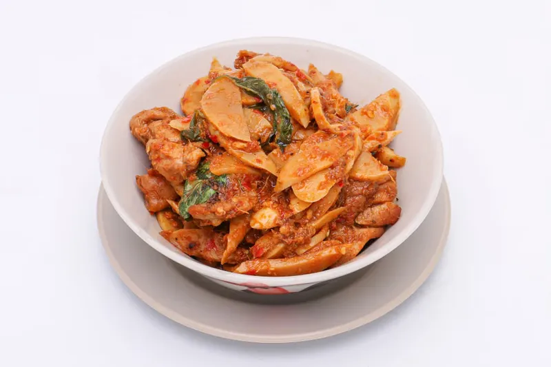 Naga Style Chicken With Bamboo Shoot Recipe