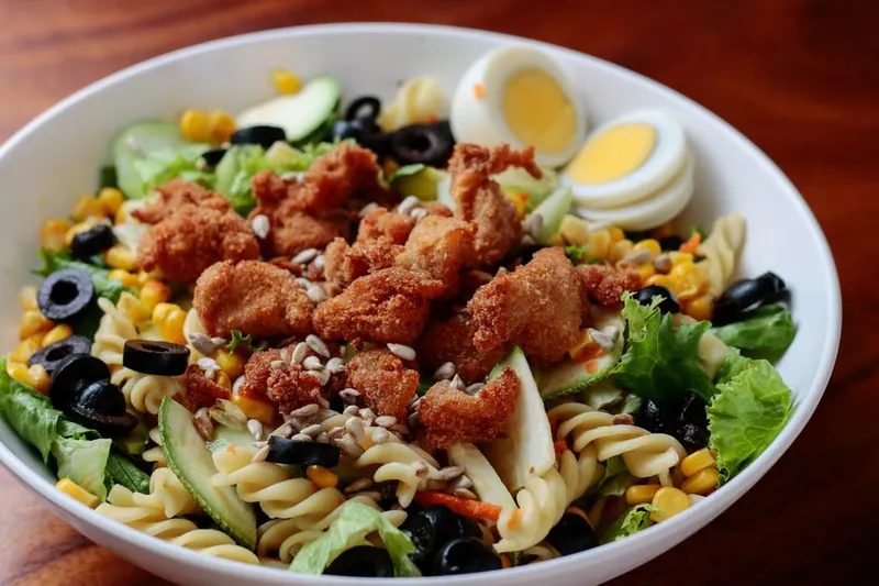 Whole Wheat Pasta Salad With Capsicum And Corn Recipe