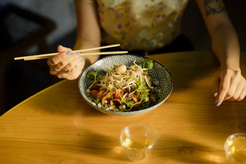 Thai Style Beansprouts & Raw Mango Salad Recipe — photo 2