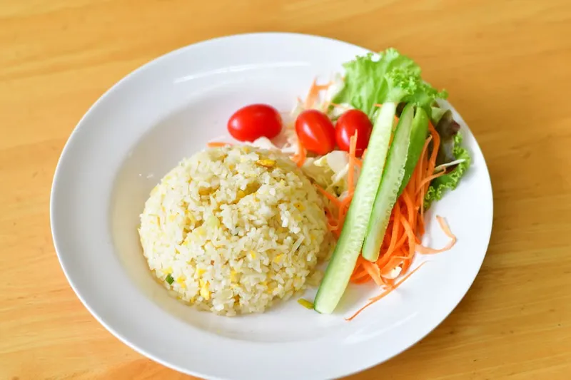 Chinese Vegetarian Fried Rice With Apples Recipe