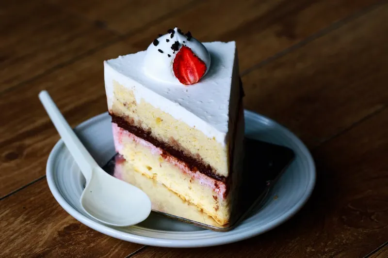 Thandai Mousse Cake Recipe With A Delicious Cardamom Sponge