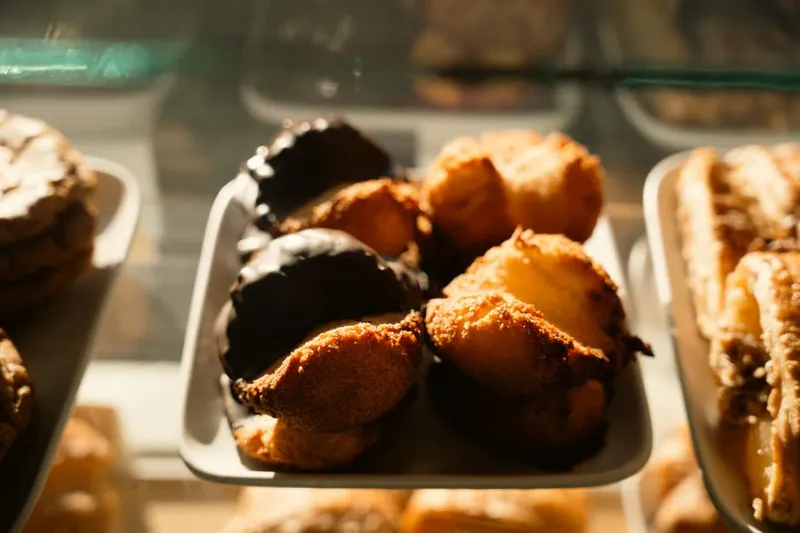 Chocolate Dipped Eggless Coconut Macaroon Recipe — photo 2