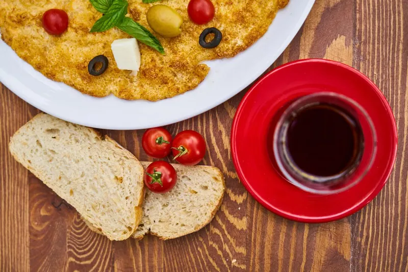 Basil & Cherry Tomato Omelette Recipe — photo 2