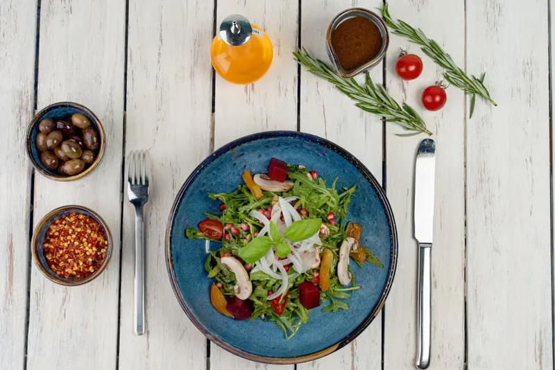 Warm Roasted Beet Salad Recipe - Roz Ka Khana With Figaro Olive Oil