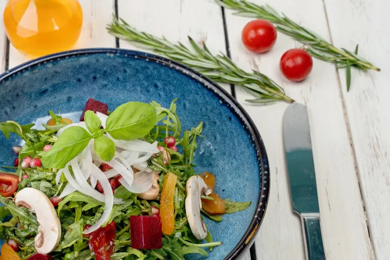 Warm Roasted Beet Salad Recipe - Roz Ka Khana With Figaro Olive Oil — photo 2
