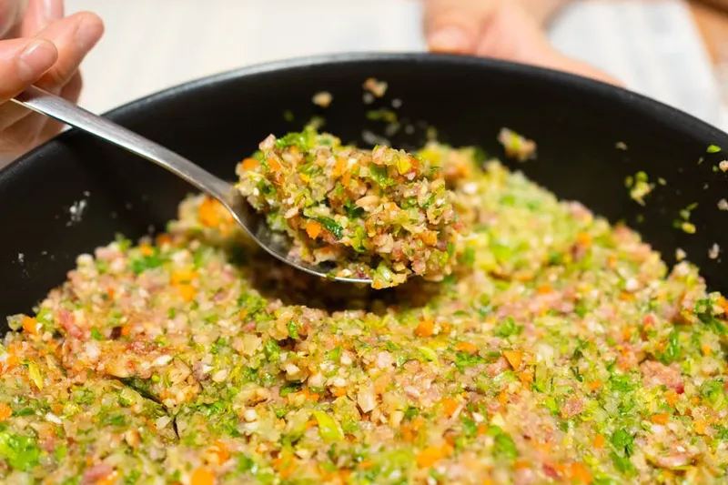 Goan Masoorchi Usali Recipe (Black Lentil Stir Fry)
