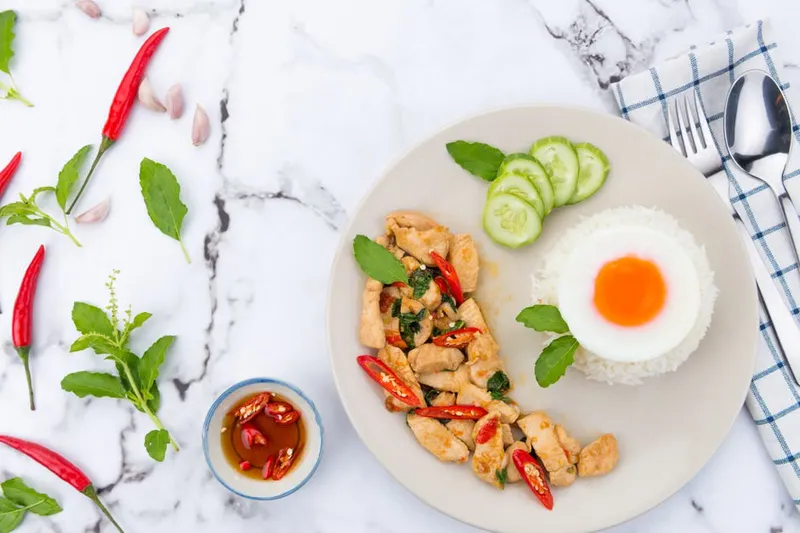 Chicken In Thai Basil Sauce Recipe — photo 2