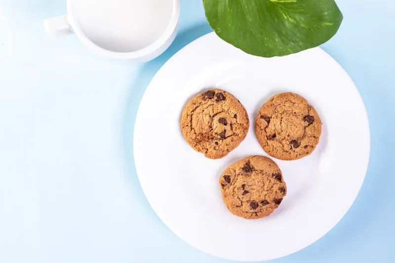 Whole Wheat Ragi Chocolate Chip Cookie Pizza Recipe — photo 2