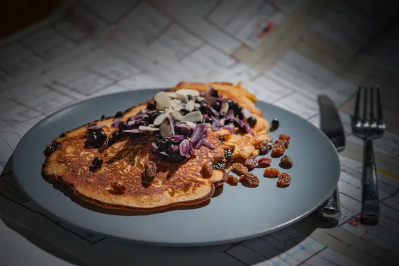 Whole Wheat Muesli Pancake with Spirulina Recipe