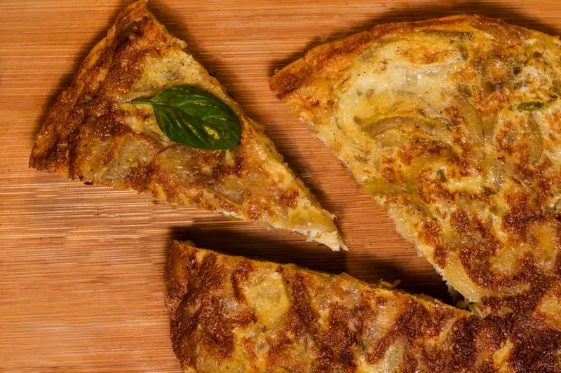 Spanish Omelette Recipe (Tortilla Espanola) — photo 2