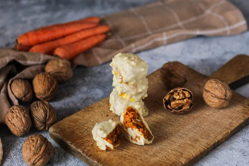 Spiced Carrot Walnut Cake Recipe With Chocolate — photo 2